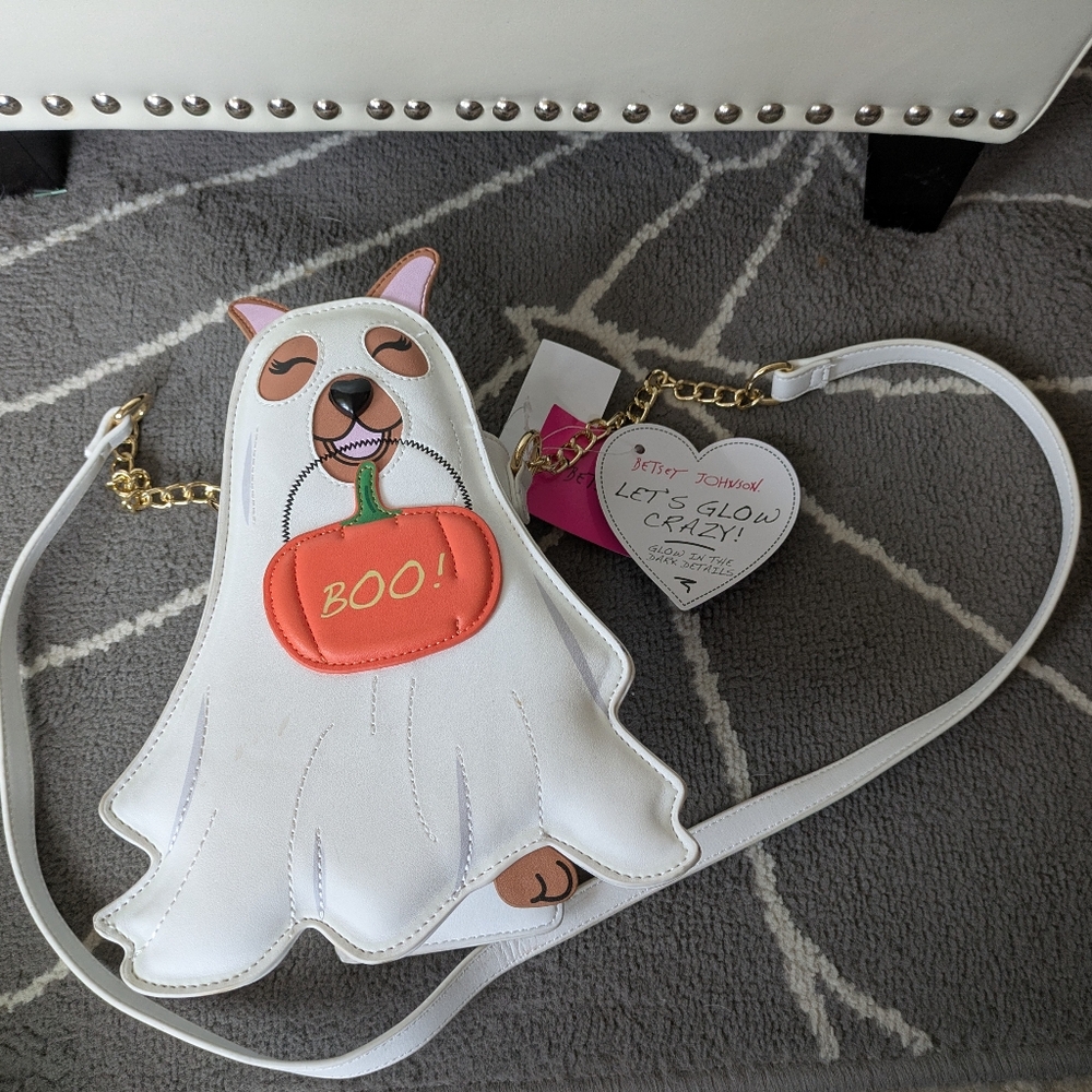 NWT Betsey Johnson Dog Kitch "Trick Or Treat Ghost "Glow in the dark Bag - Picture 6 of 16